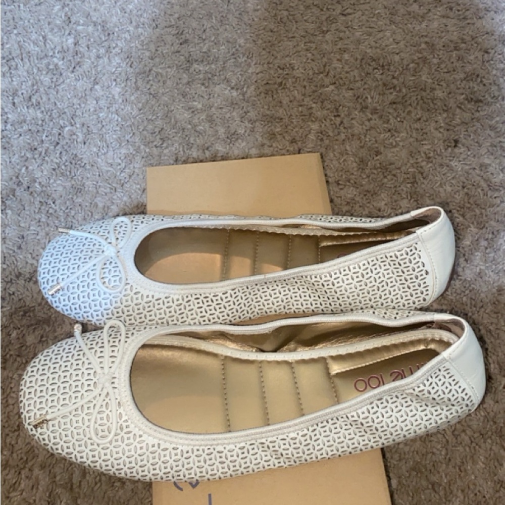 Me Too Flats - image 2